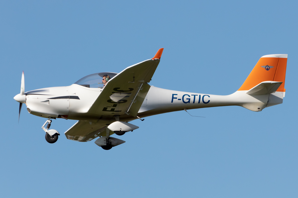 Private, F-GTIC, Aquila, AT-01, 17.03.2022, BES, Brest, France