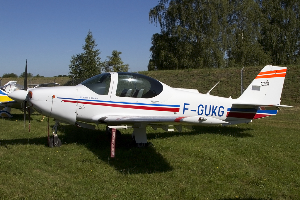 Private, F-GUKG, Grob, G-120A, 28.06.2015, LFSX, Luxeuil, France



