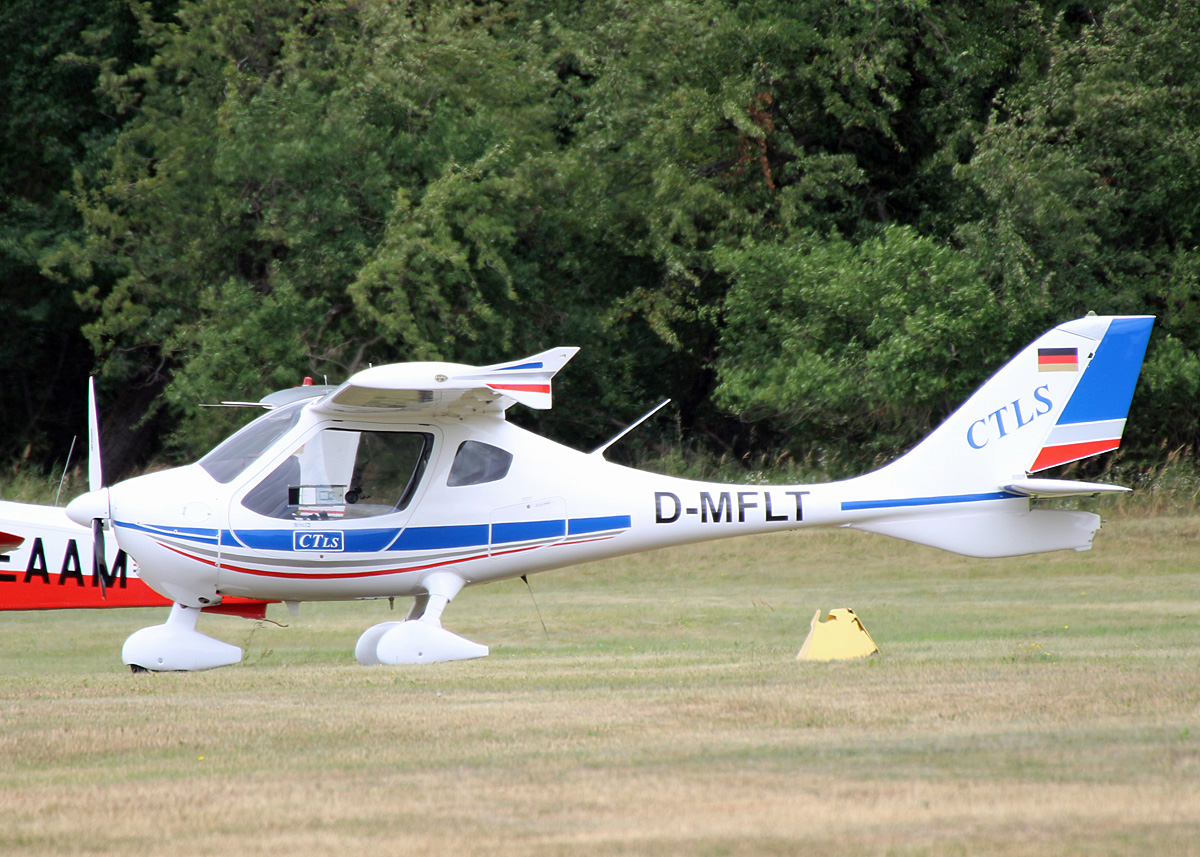 Private, Flight-Design CT-LS, D-MFLT, Flugplatz Bienefarm, 07.07.2019
