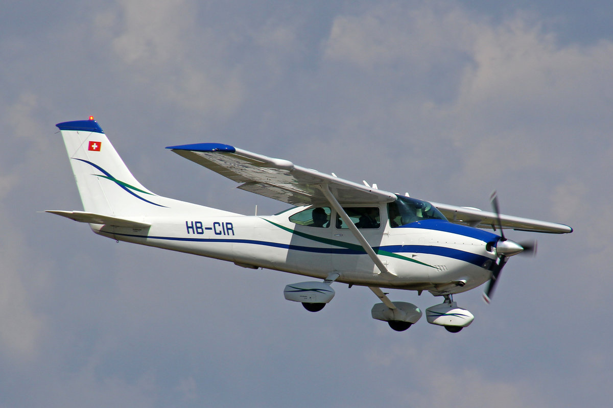 Private, HB-CIR, Cessna 182 Q, 8.Mai 2016, BSL Basel, Switzerland.
