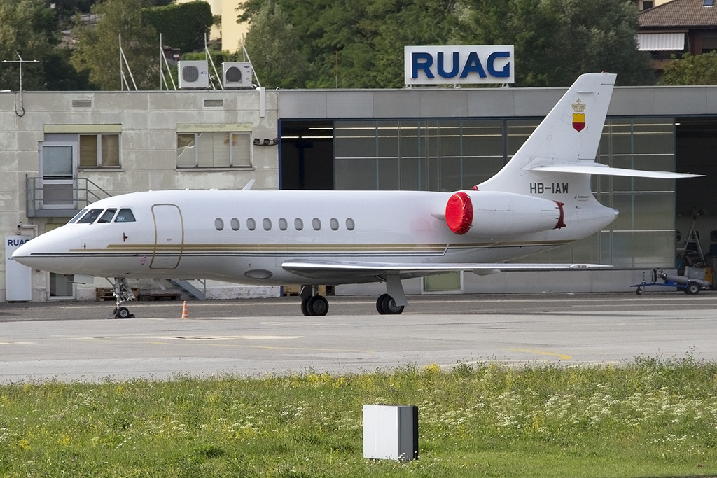 Private, HB-IAW, Dassault, Falcon 2000, 14.09.2013, LUG, Lugano, Switzerland





