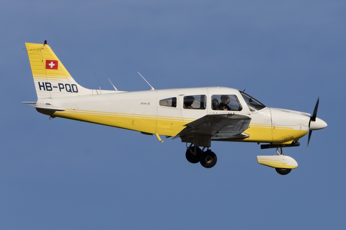 Private, HB-PQD, Piper, PA28-181 Archer II, 20.12.2015, BSL, Basel, Switzerland 


