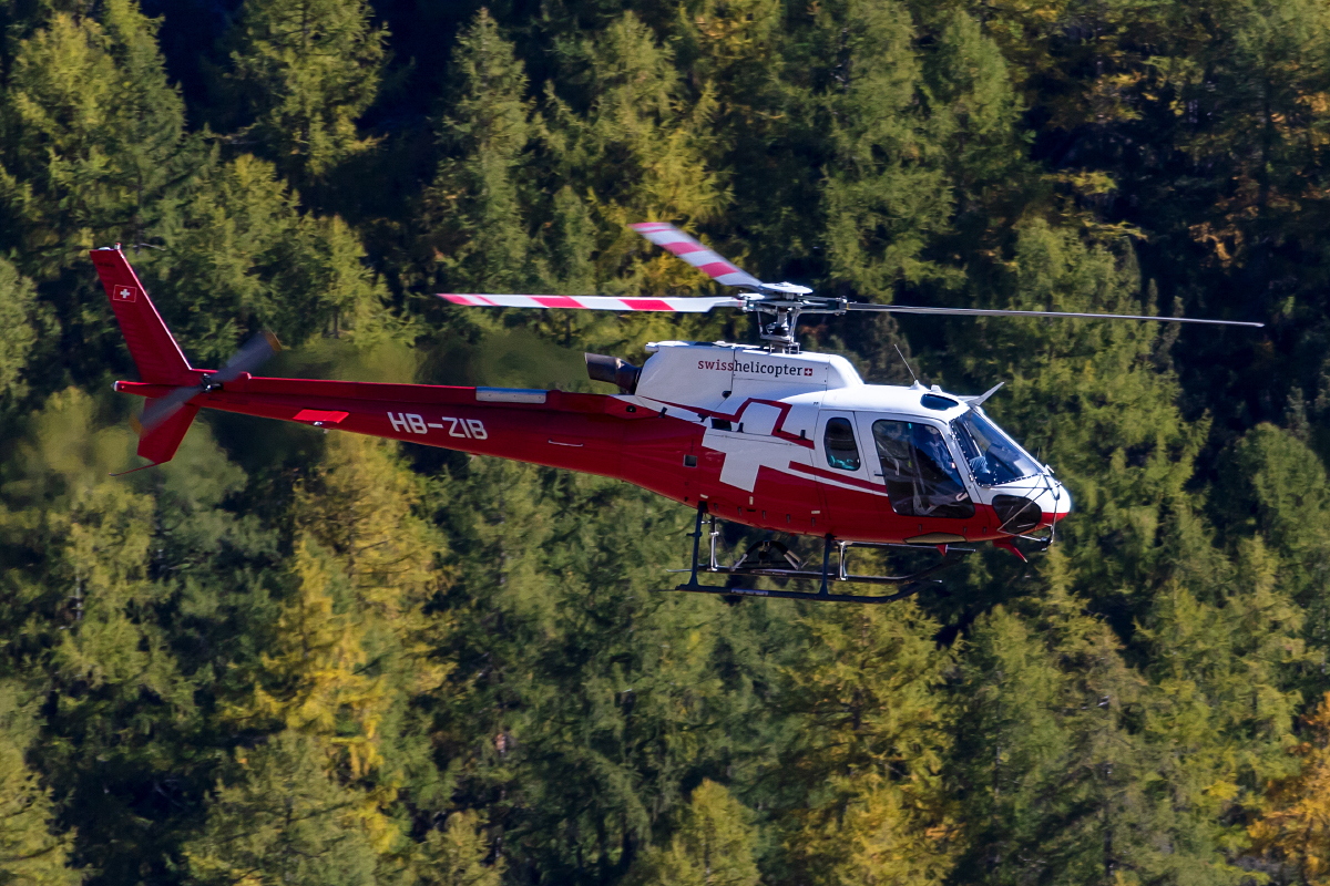 Private, HB-ZIB, Eurocopter, AS-350 Ecureuil, 16.10.2021, SMV, Samedan, Switzerland