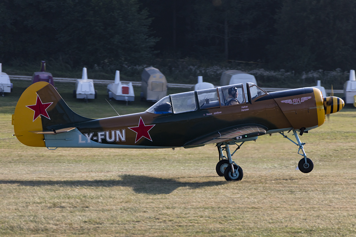 Private, LY-FUN, Yakovlev, Yak-52, 10.09.2016, EDST, Hahnweide, Germany 



