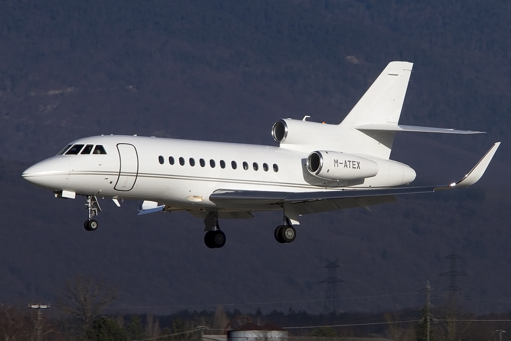 Private, M-ATEX, Dassault, Falcon 900LX, 13.01.2015, GVA, Geneve, Switzerland



