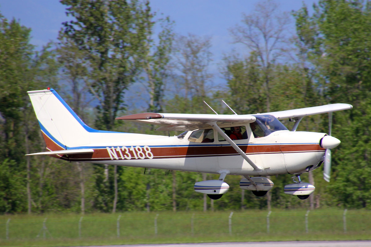 Private, N13188, Cessna 172-M,  8.Mai 2016, BSL Basel, Switzerland.