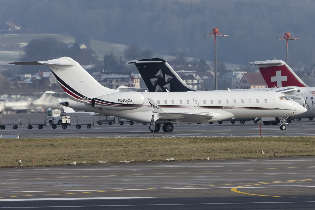 Private, N160QS, Bombardier, BD-700-1A10 Global Express, 23.01.2016, ZRH, Zürich, Switzerland 


