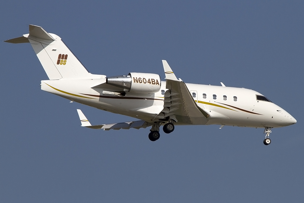 Private, N604BA, Bombardier, CL-600-2B16 Challenger 604, 28.09.2013, FRA, Frankfurt, Germany 


