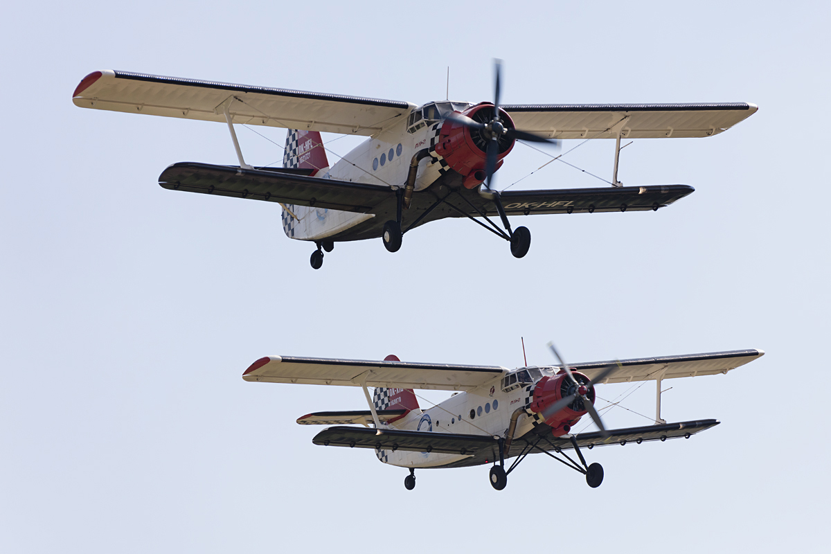 Private, OK-HFL + OK-XIG, Antonov, AN-2, 09.09.2016, EDST, Hahnweide, Germany



