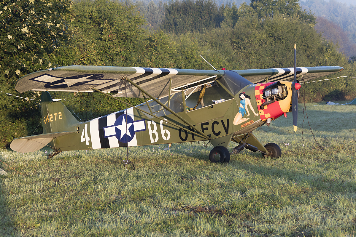 Private, OY-ECV, Piper, L-4A Cub, 10.09.2016, EDST, Hahnweide, Germany 



