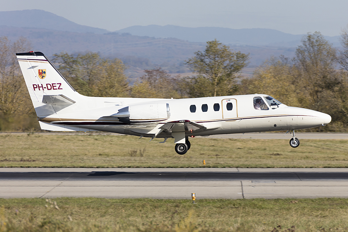 Private, PH-DEZ, Cessna, 501 Citation I-SP, 31.10.2017, BSL, Basel, Switzerland


