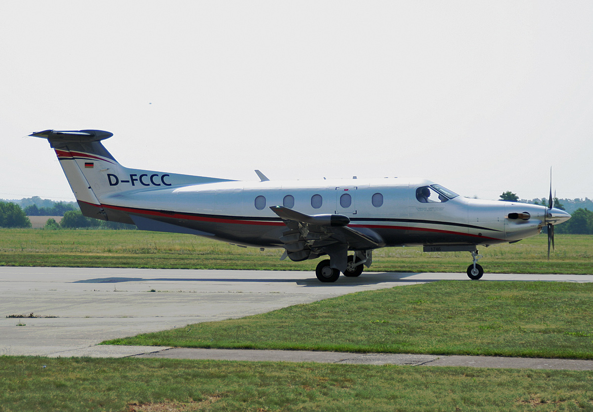 Private Pilatus PC-12NG, D-FCCC, Flugplatz Strausberg, 10.07.2024