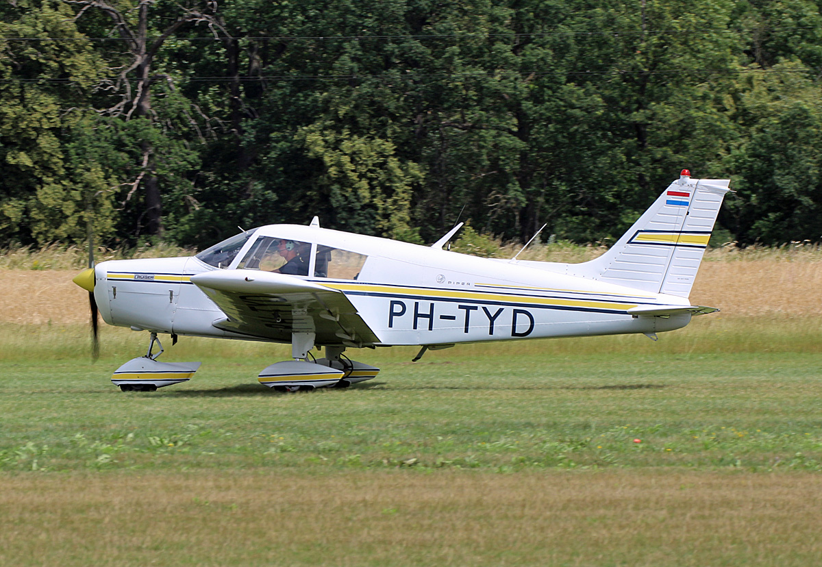 Private Piper PA-28-140 Cherokee F, PH-TYD, Flugplatz Bienenfarm, 02.07.2023