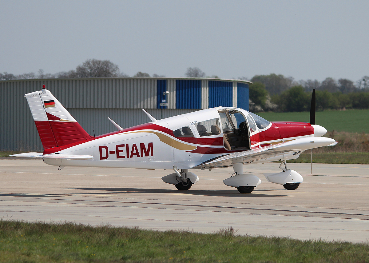 Private Piper PA-28-180 Cherokee F D-EIAM am 05.05.2013 auf dem Flugplatz Strausberg