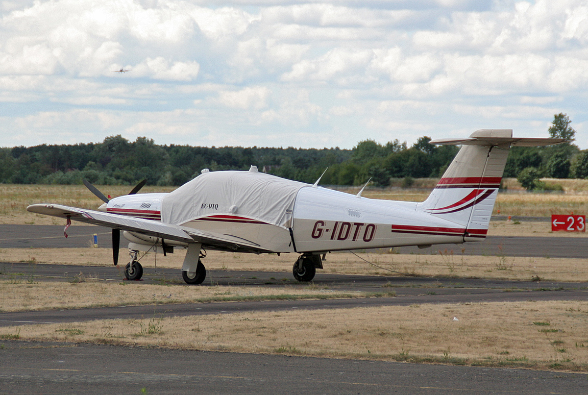 Private Piper PA-28R-201T Turbo Arrow,G-IDTO, Flugplatz Strausberg, 01.07.2018