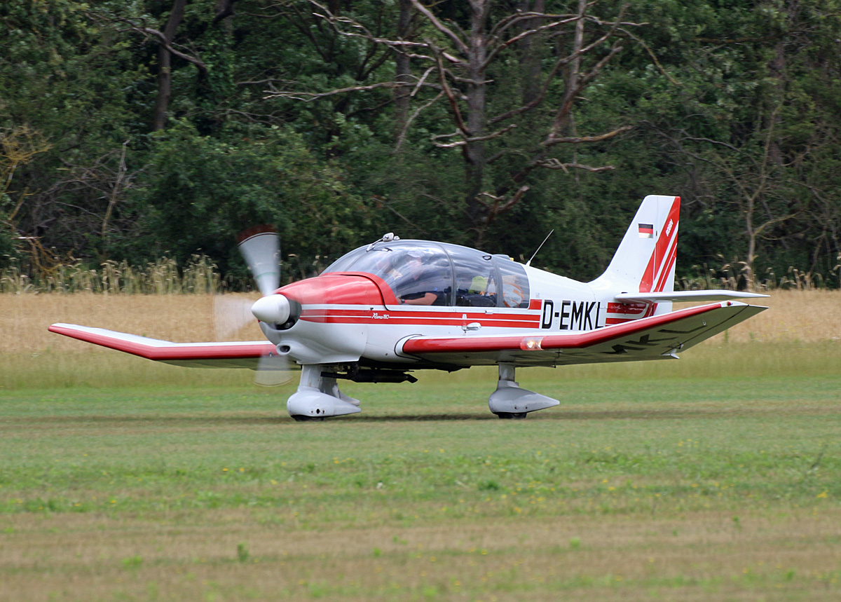 Private Robin DR400/180R Remorqueur, D-EMKL, Flugplatz Bienenfarm, 02.07.2023