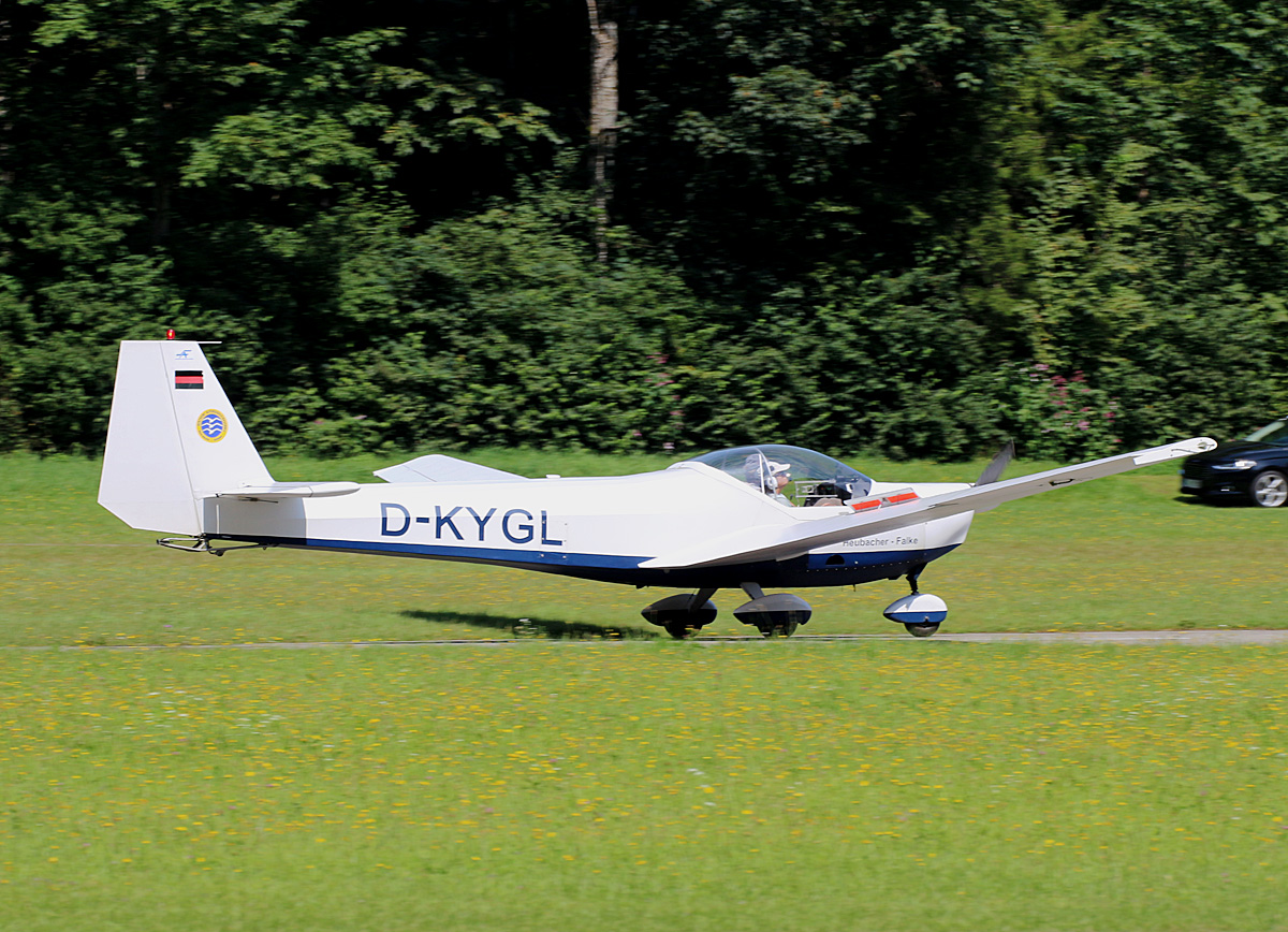 Private Scheibe SF-25C, D-KYGL, Flugplatz Unterwssen, 13.08.2021