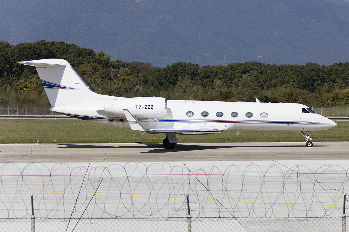 Private, T7-ZZZ, Gulfstream, G-450, 24.09.2017, GVA, Geneve, Switzerland 



