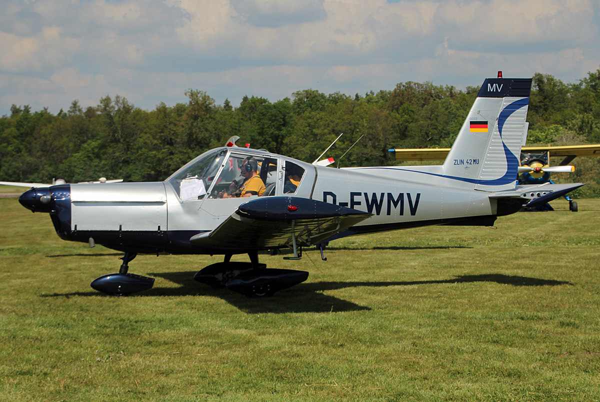 Private, Zlin-42MU, D-EWMV, Flugplatz Bienenfarm, 18.05.2019