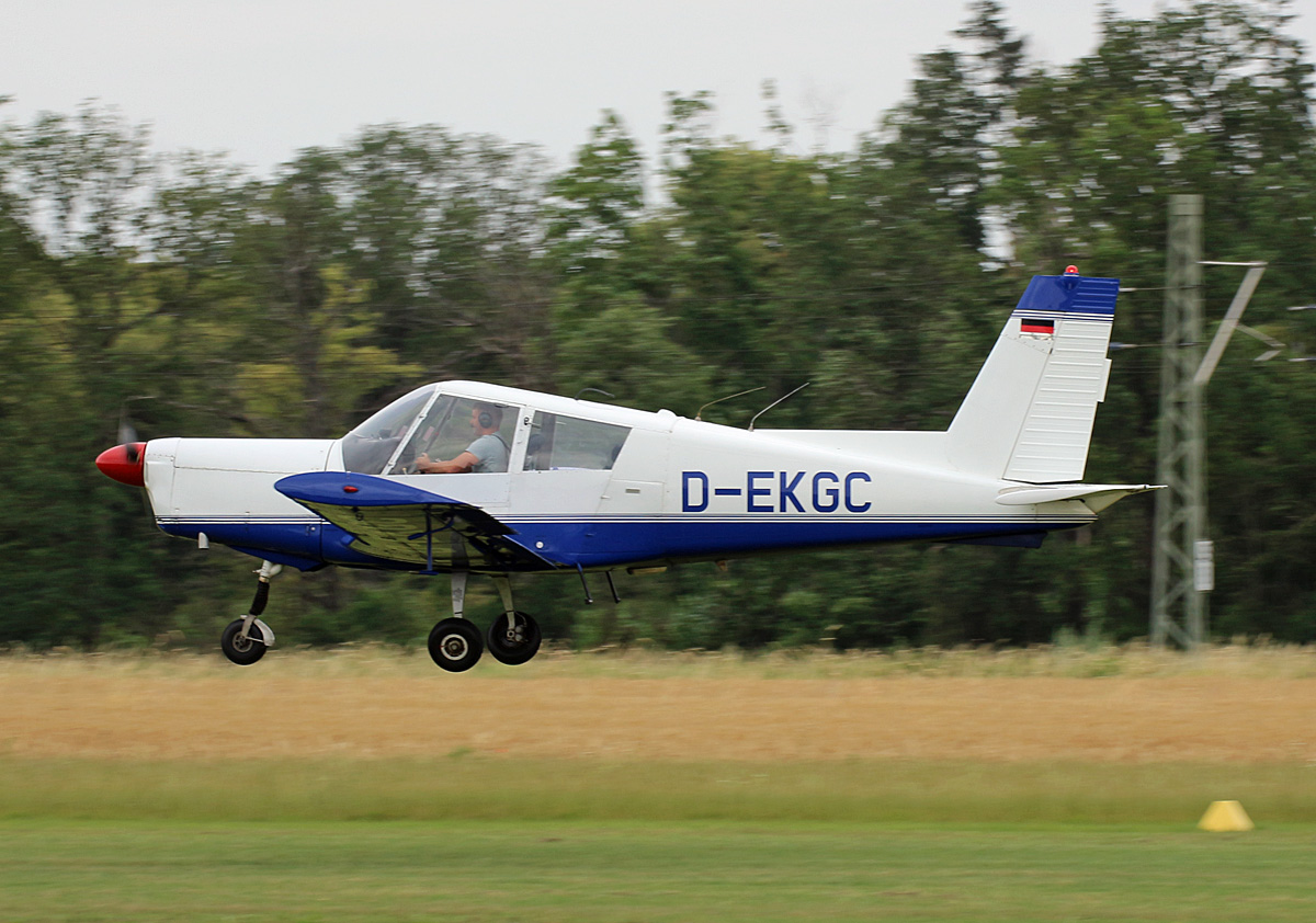 Private Zlin Z-43, D-EKGC, Flugplatz Bienenfarm, 01.07.2023