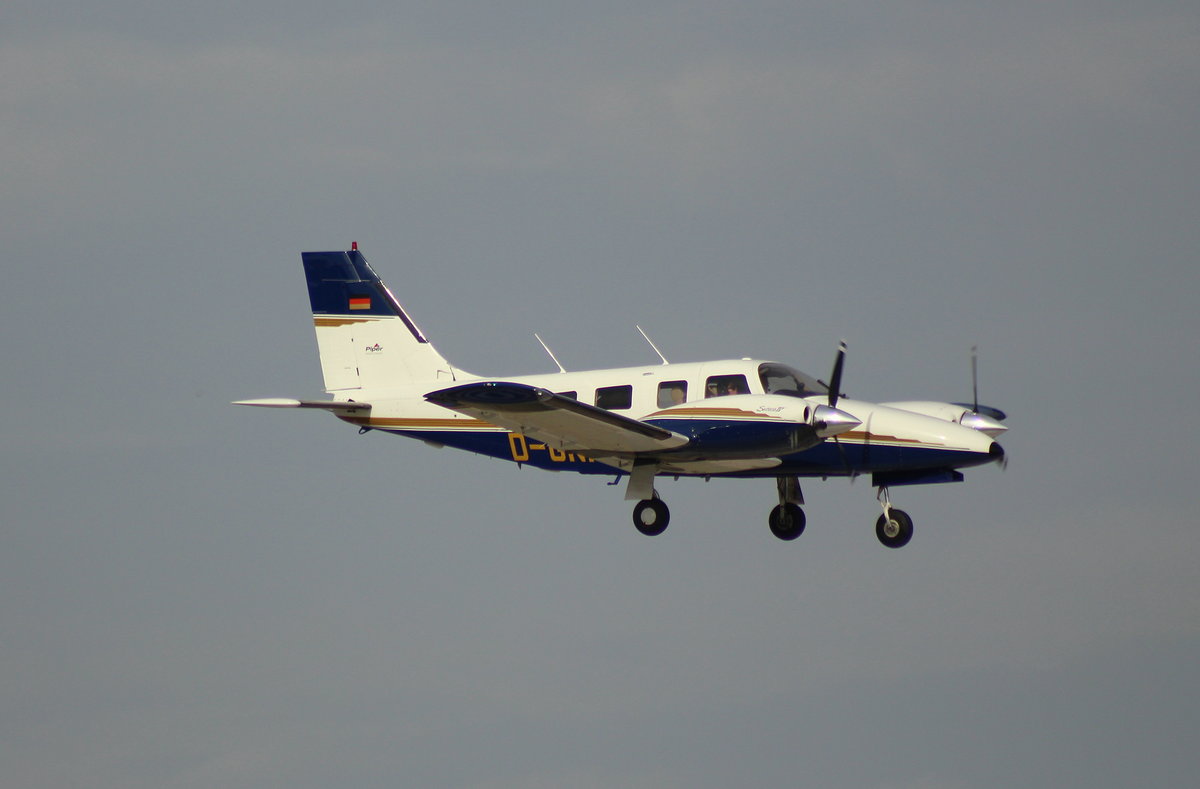 Private,D-GNNN,Piper PA-34-220T Seneca IV,03.04.2016,HAM-EDDH, Hamburg, Germany 
