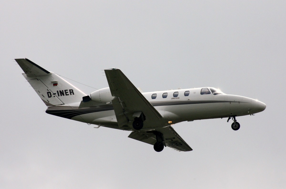 Private,D-INER,Cessna 525 CitationJet CJ1,17.08.2013,HAM-EDDH,Hamburg,Germany