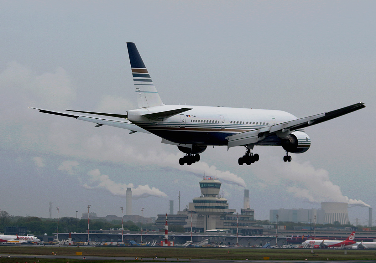 Privilege Style, Boeing B 777-28E(ER), EC-MIA, TXL, 07.05.2017