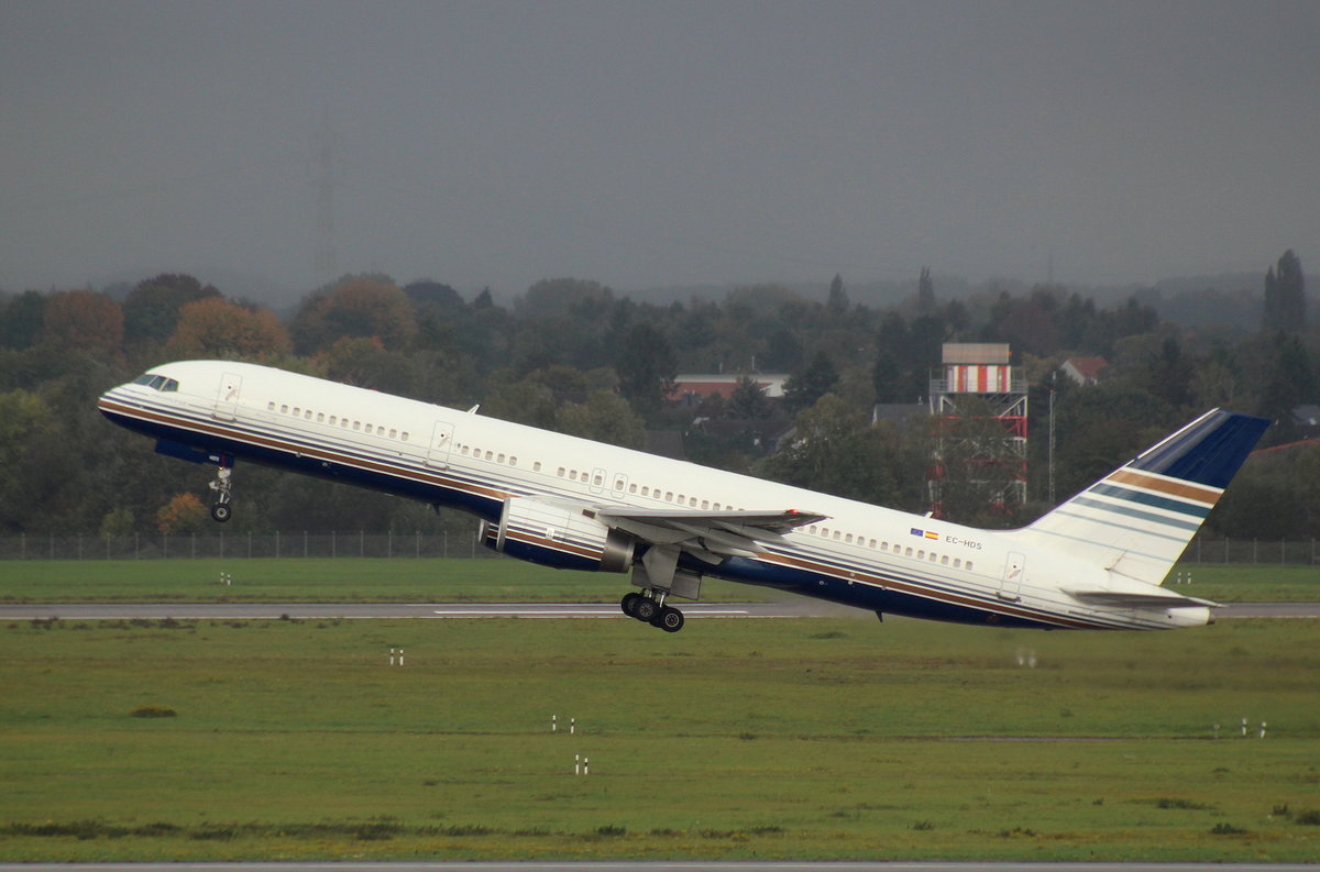 Privilege Style, EC-HDS, MSN 26252, Boeing 757-256,08.10.2017, DUS-EDDL, Düsseldorf, Germany 