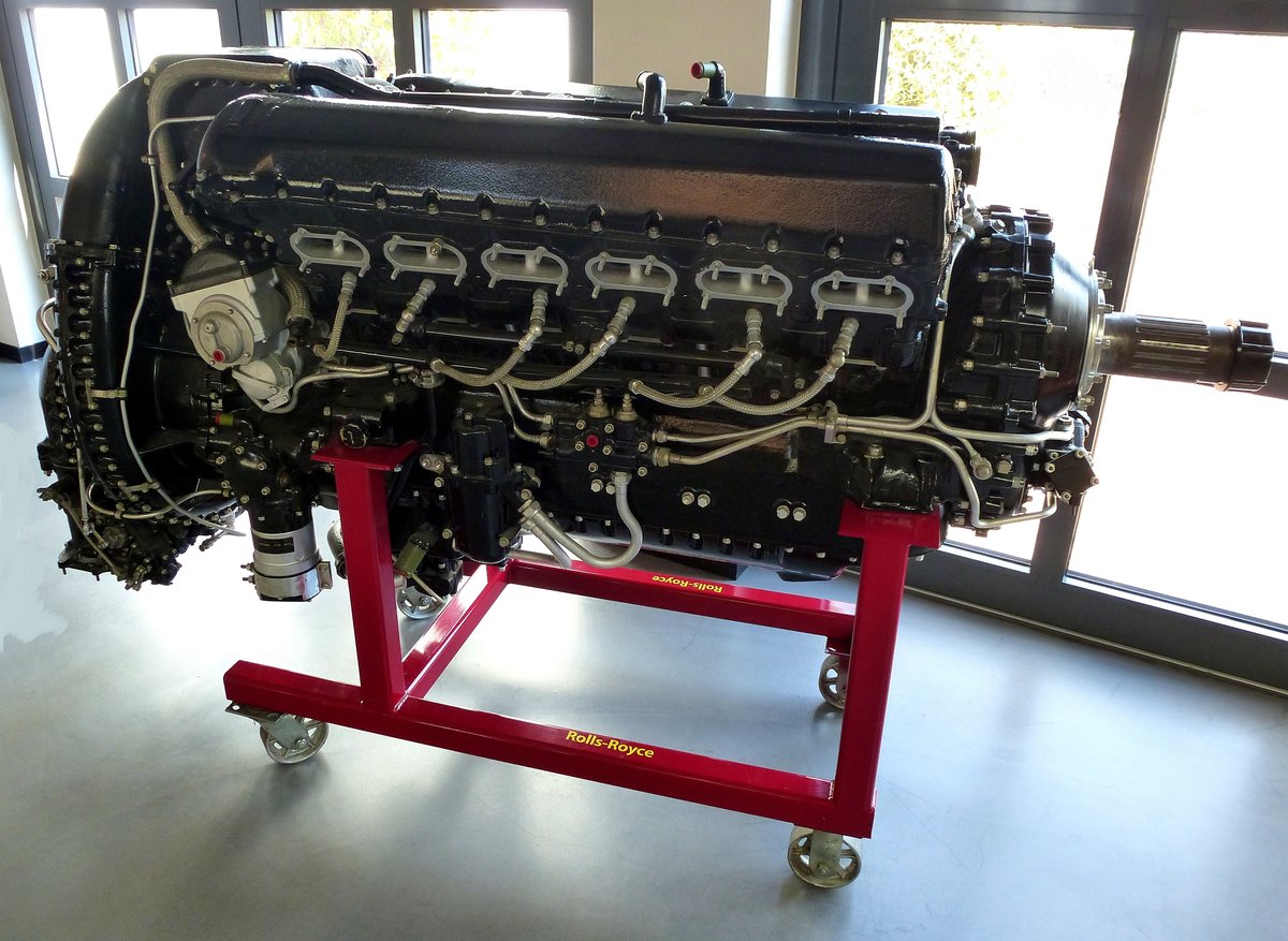 Propellertriebwerk von Rolls-Royce, ausgestellt am Flugplatz Bremgarten, April 2016