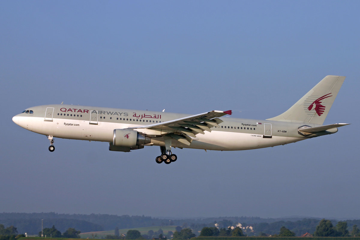 Qatar Airways, A7-ABW, Airbus A300-622R, msn: 688, 31.August 2005, ZRH Zürich, Switzerland.