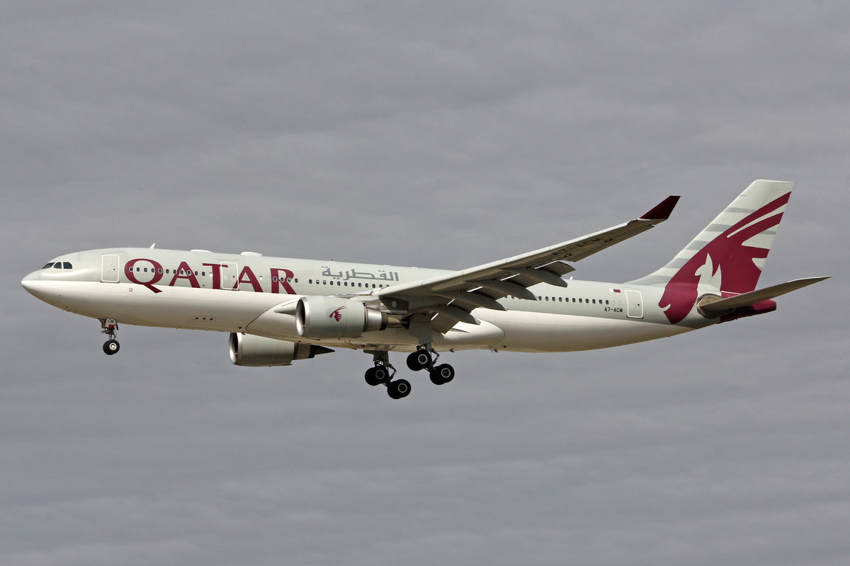 Qatar Airways, A7-ACM, Airbus A330-202, msn: 849, 14.April 2014, FRA Frankfurt, Germany.