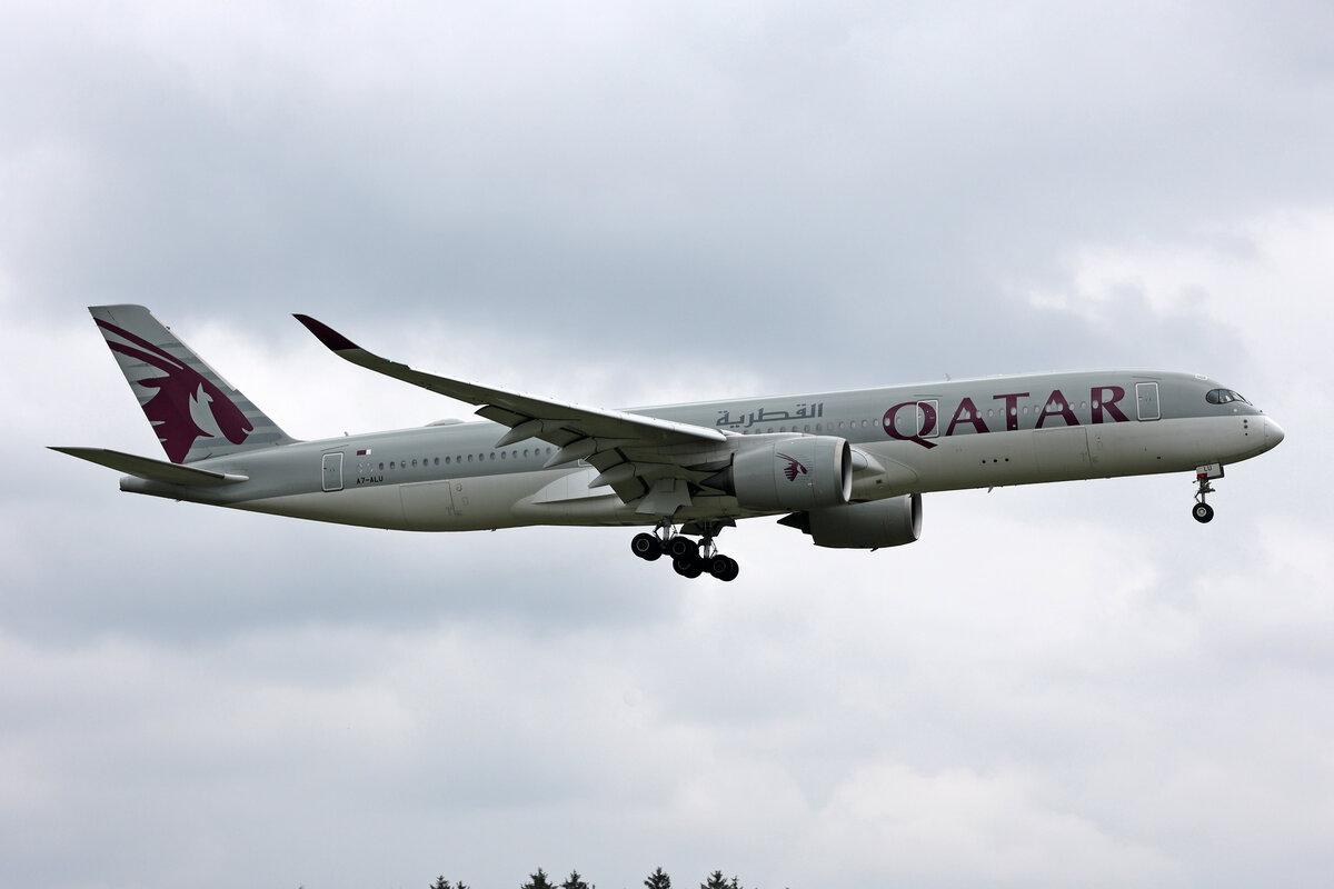 Qatar Airways, A7-ALU, Airbus A350-941, msn: 100, 19.April 2023, ZRH Zürich, Switzerland.