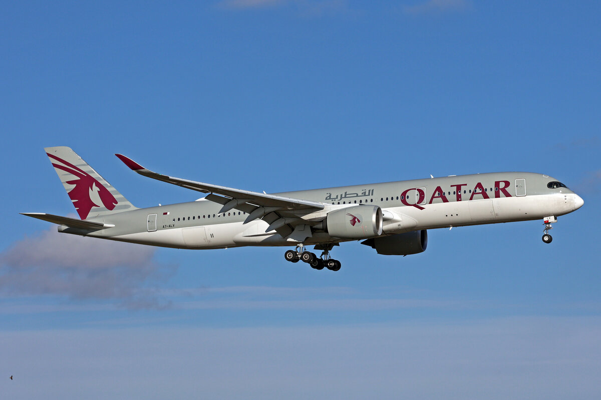 Qatar Airways, A7-ALV, Airbus A350-941, msn: 106, 29.November 2023, ZRH Zürich, Switzerland.