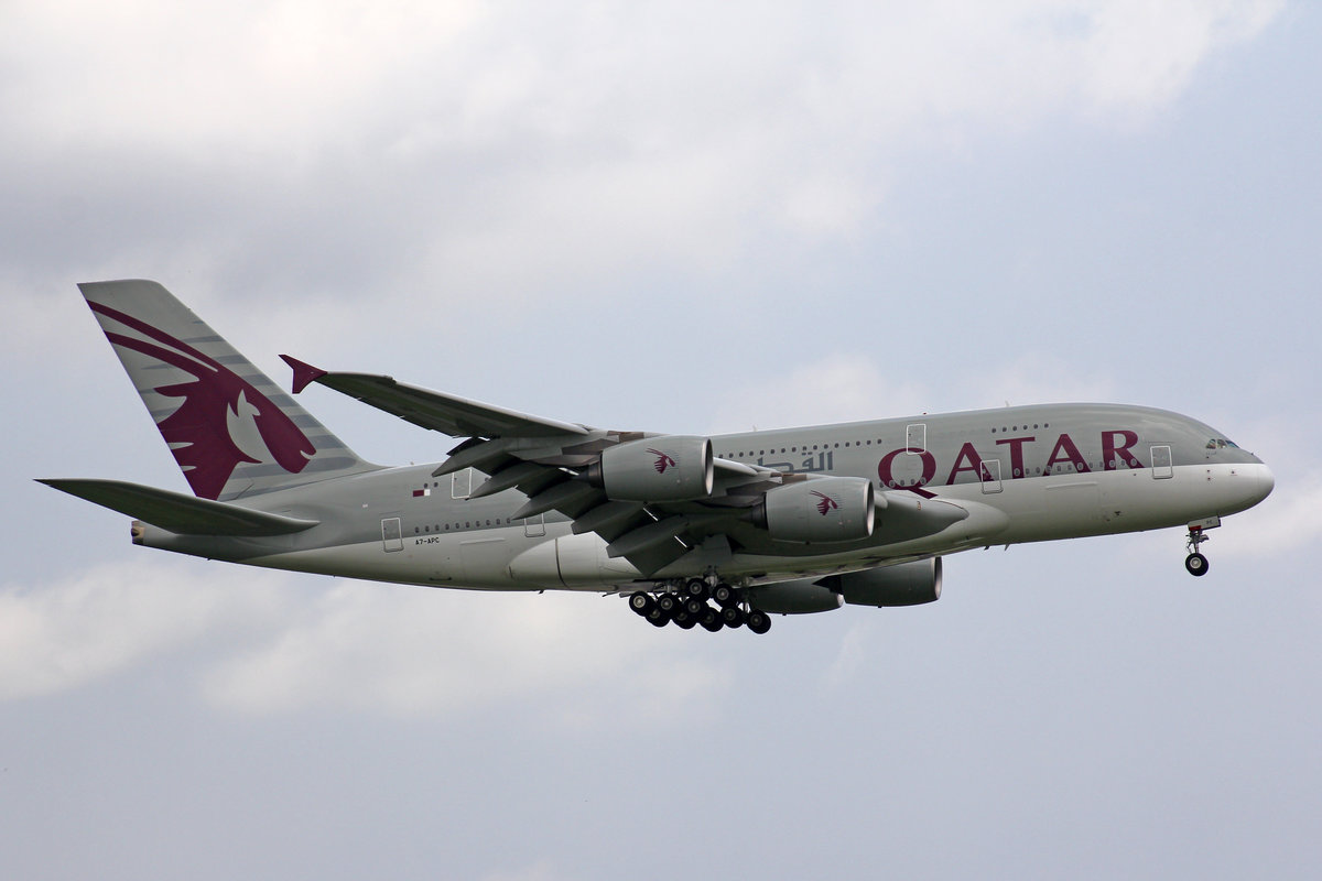 Qatar Airways, A7-APC, Airbus A380-861, BKK Bangkok Suvarnabhumi, Thailand.