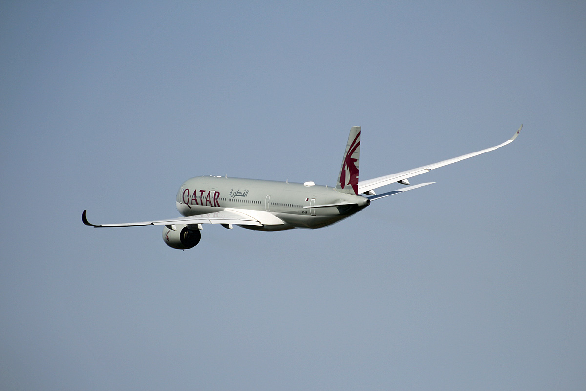 Qatar Airways, Airbus A 350-941. A7-AMF, BER, 13.08.2023