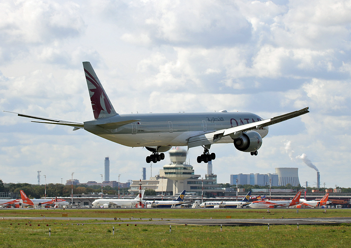 Qatar Airways, Boeing B 777-3DZ(ER), A7-BAZ, TXL, 19.09.2019