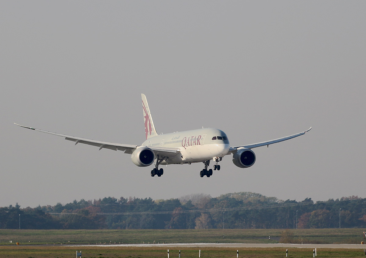 Qatar Airways, Boeing B 787-8 Dreamliner, A7-BCO, BER, 08.11.2020