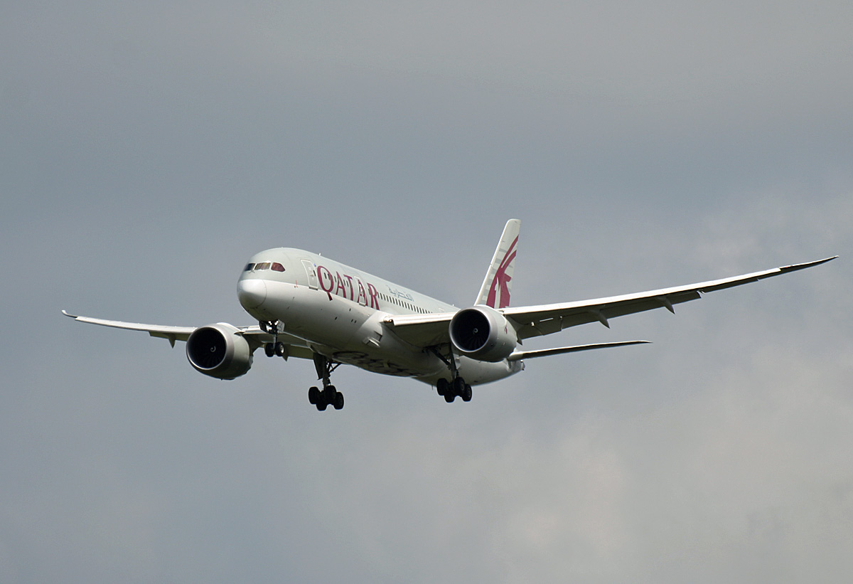 Qatar Airways, Boeing B 787-8 Dreamliner, A7-BCZ, BER, 29.05.2021