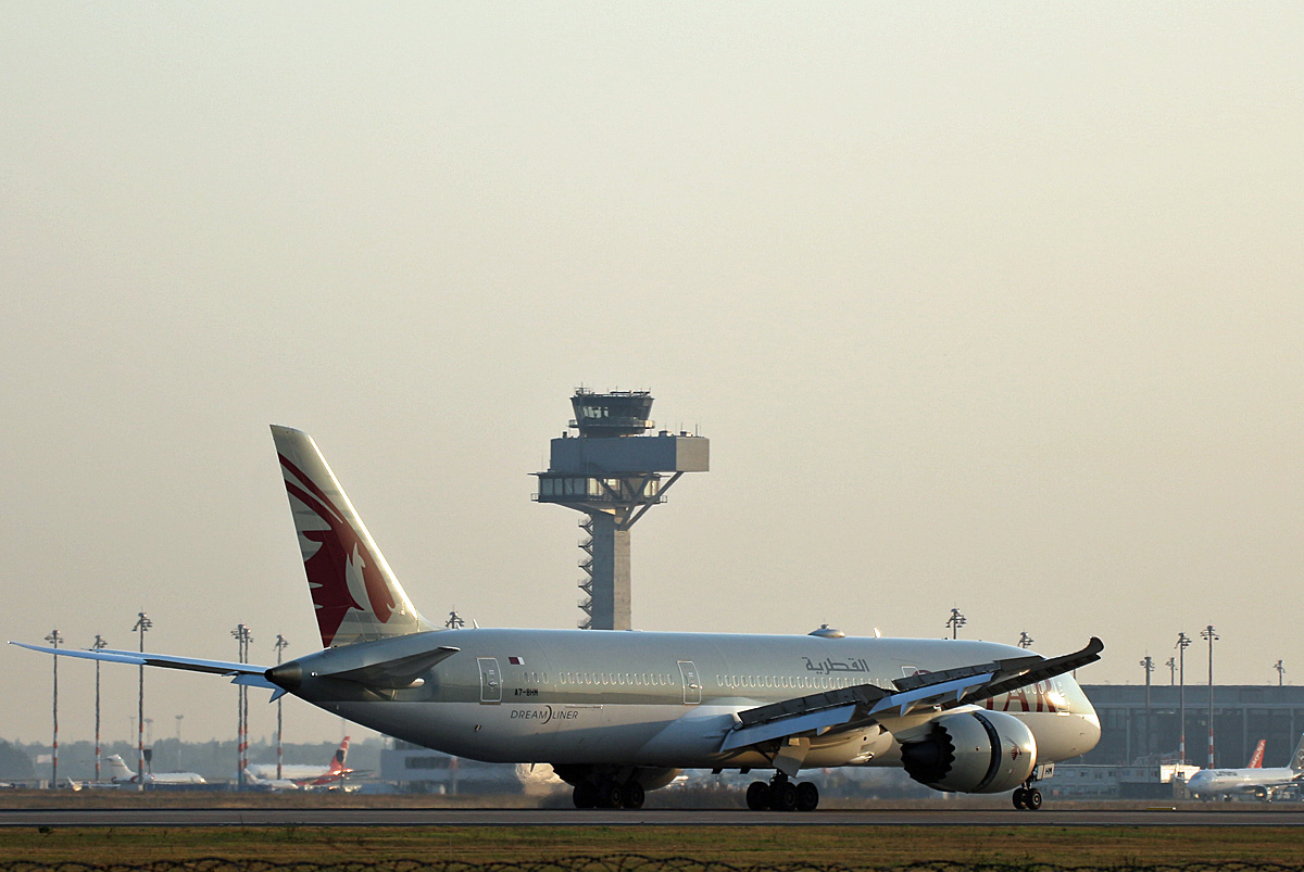 Qatar Airways, Boeing B 787-9 Dreamliner, A7-BHM, BER, 04.09.2024