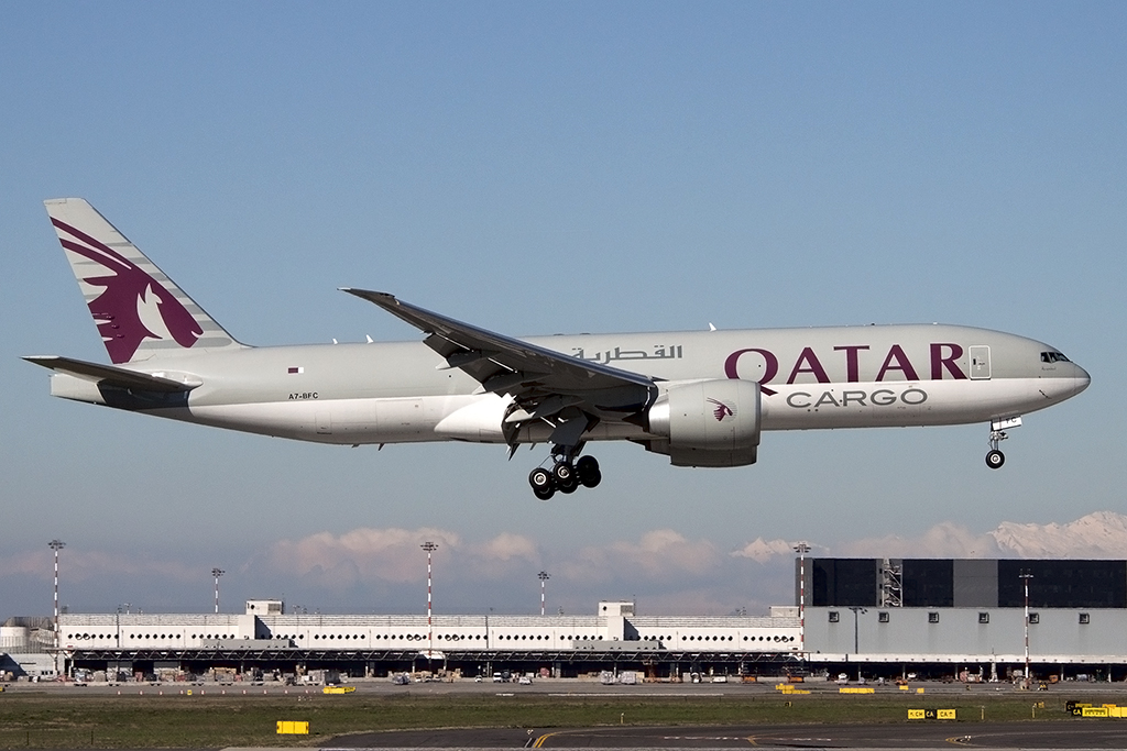 Qatar Airways - Cargo, A7-BFC, Boeing, B777-FDZ, 06.04.2015, MXP, Mailand-Malpensa, Italy 


