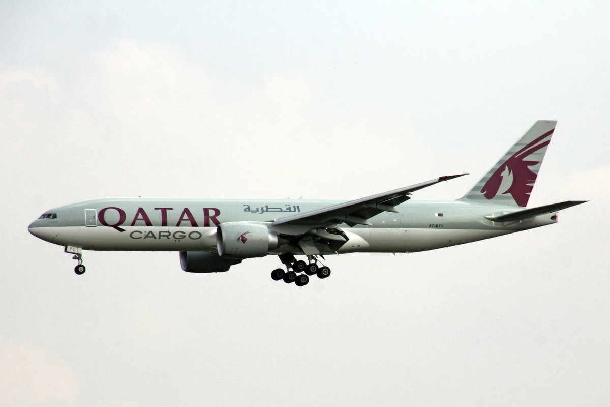 Qatar Airways Cargo, A7-BFE, Boeing, B777-FDZ, msn: 39644/1110, 15.Oktober 2018, MXP Milano-Malpensa, Italy.