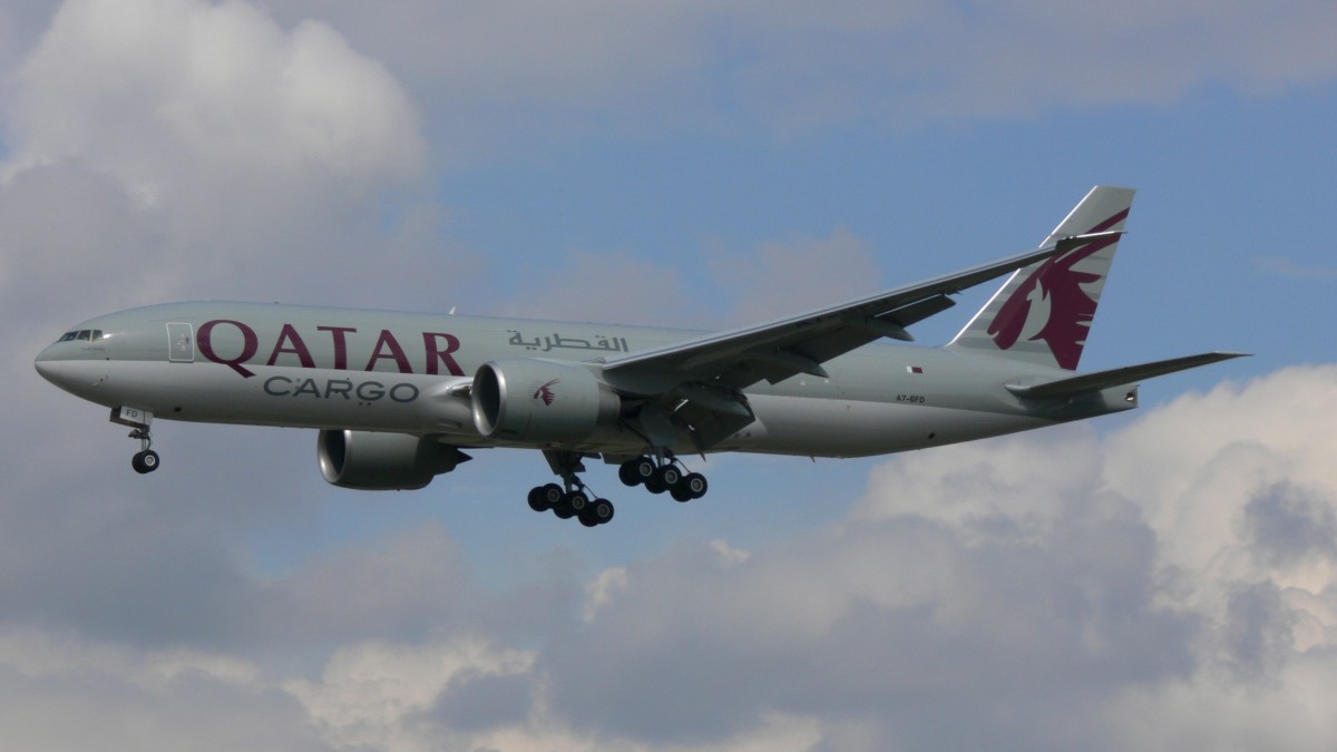 Qatar Cargo A7-BFD mit einer Boeing 777-FDZ am 12.04.2012 in Frankfurt.