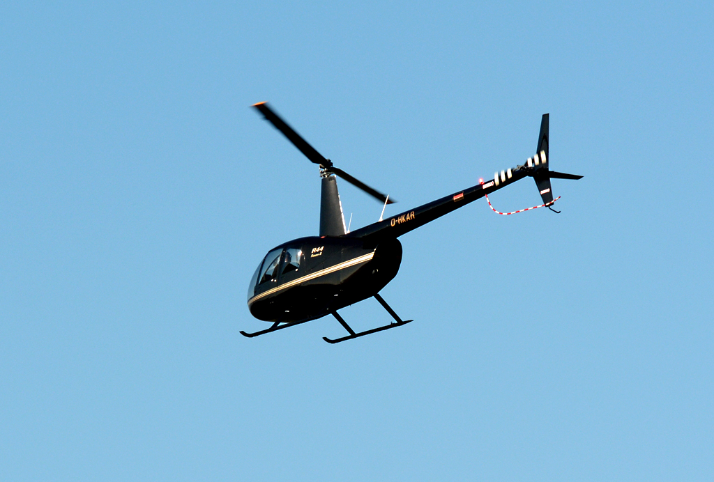 R 44 Raven II, D-HKAR, beim Start in EDKB - 27.11.2015