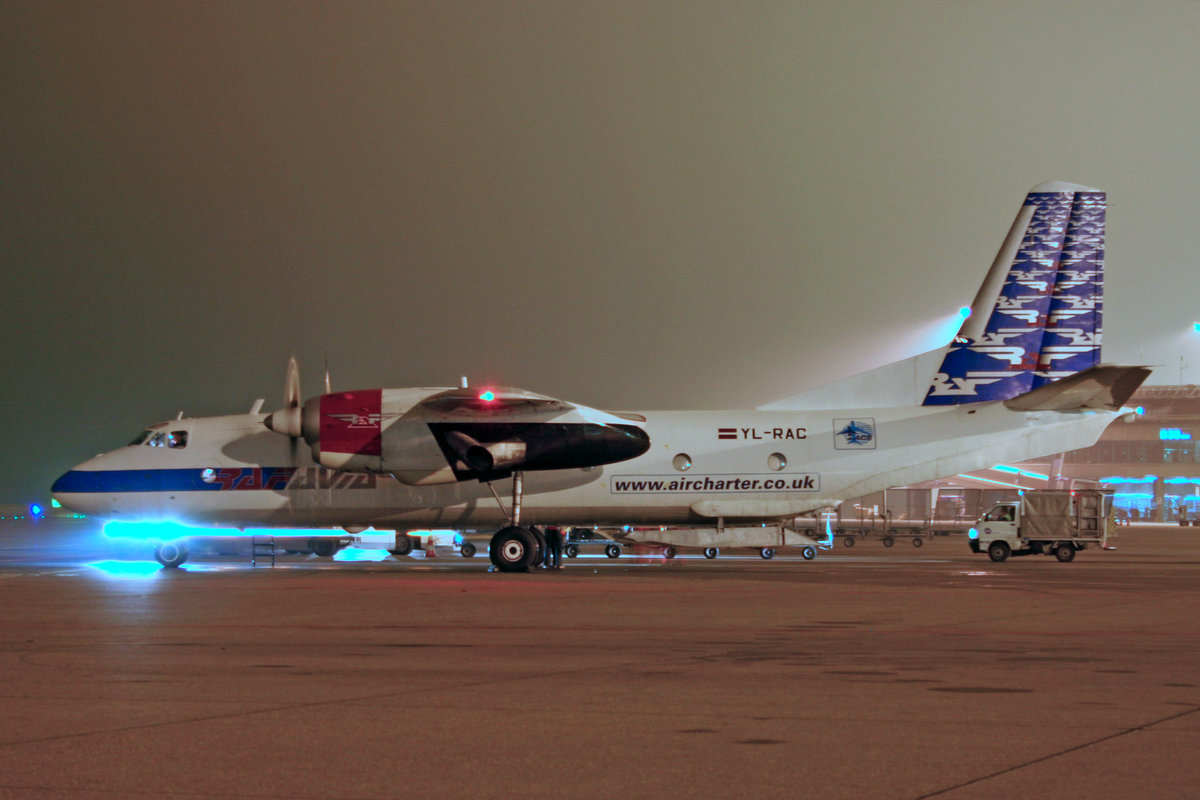 RAF-Avia, YL-RAC, Antonov An-26, msn: 9903, 11.Dezember 2012, ZRH Zürich, Switzerland.