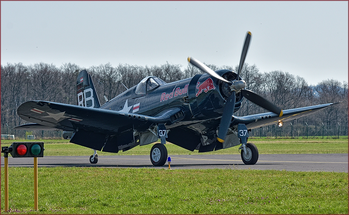 Red Bull OE-EAS; F4U Corsair; Maribor MBX, Flying Bulls Training Camp; 9.4.2018