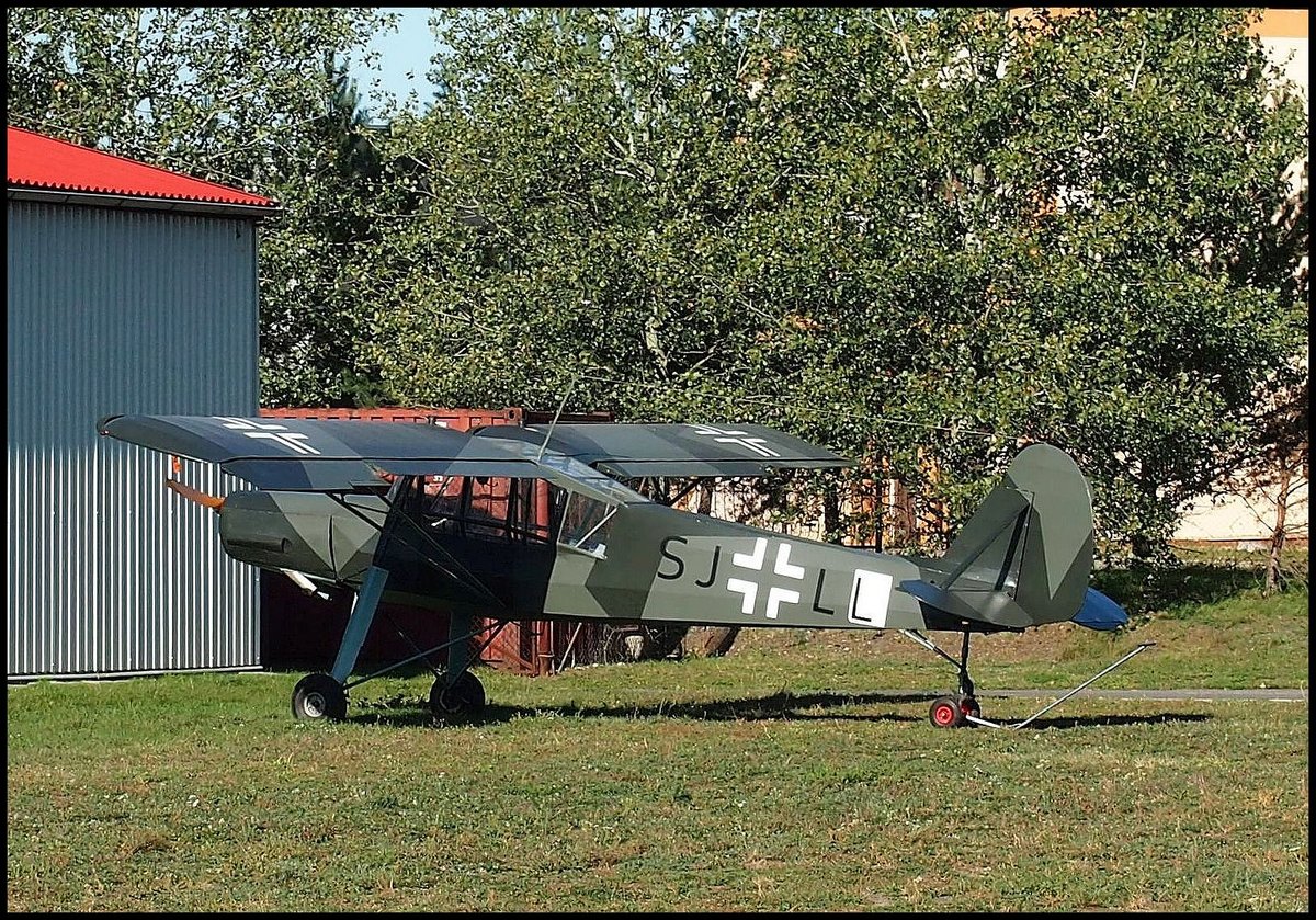 Reduzierte Replik Fieseler Fi 156 Storch Luftfahrtmuseum Mladá Boleslav am 22.9.2019.