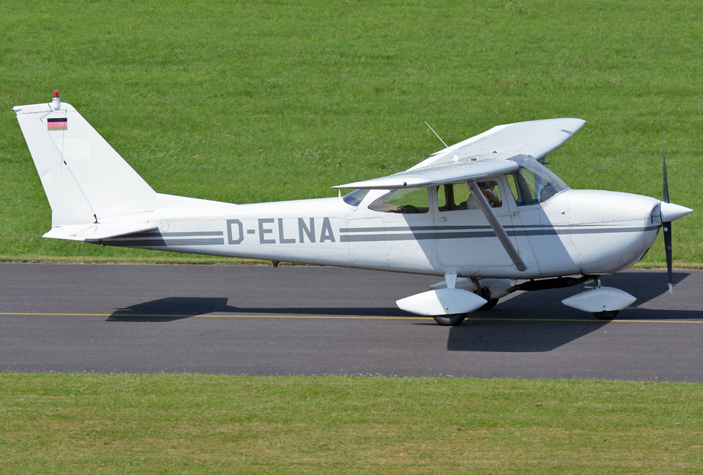 Reims C 172 G - D-ELNA - taxy in EDKB - 09.06.2016