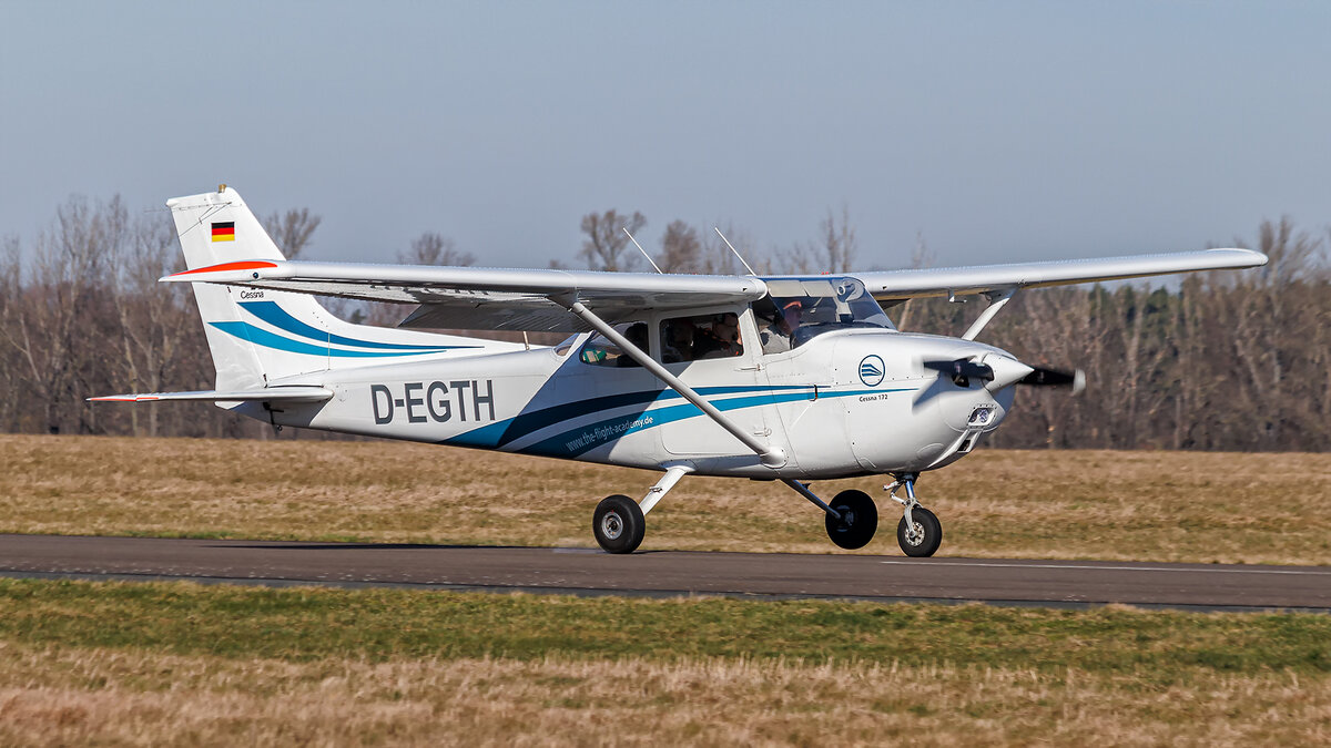 Reims/Cessna F172N Skyhawk II D-EGTH, EDAU Flugplatz Riesa-Göhlis (13.02.2022)
