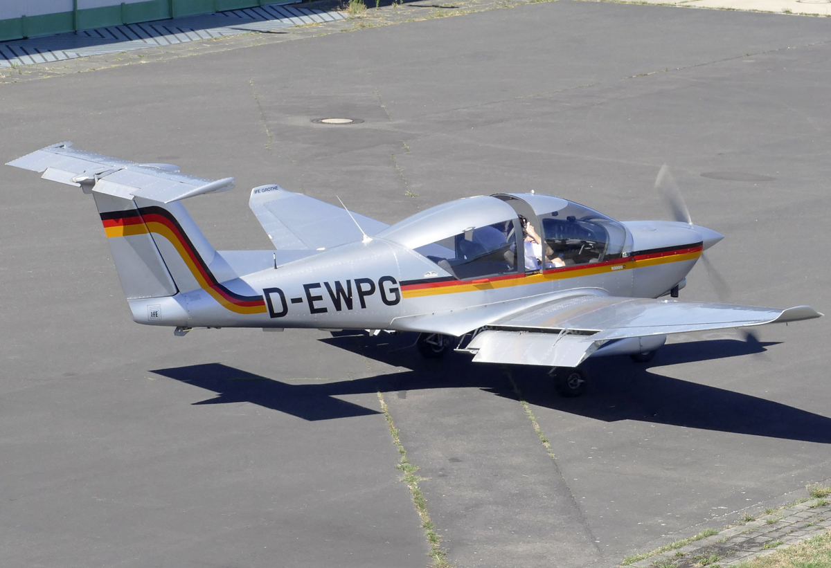 Robin 3000-160, D-EWPG in Bonn-Hangelar - 23.07.2019