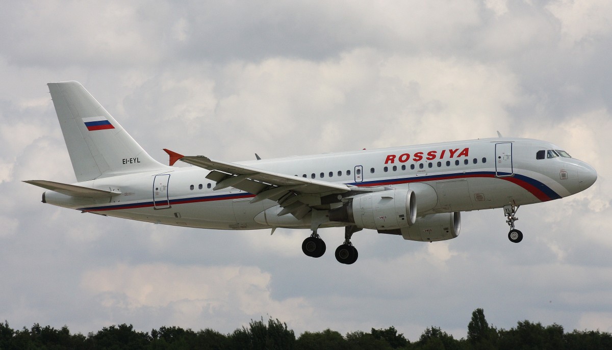Rossija,EI-EYL,(c/n 2465),Airbus A319-111,07.06.2014,HAM-EDDH,Hamburg,Germany
